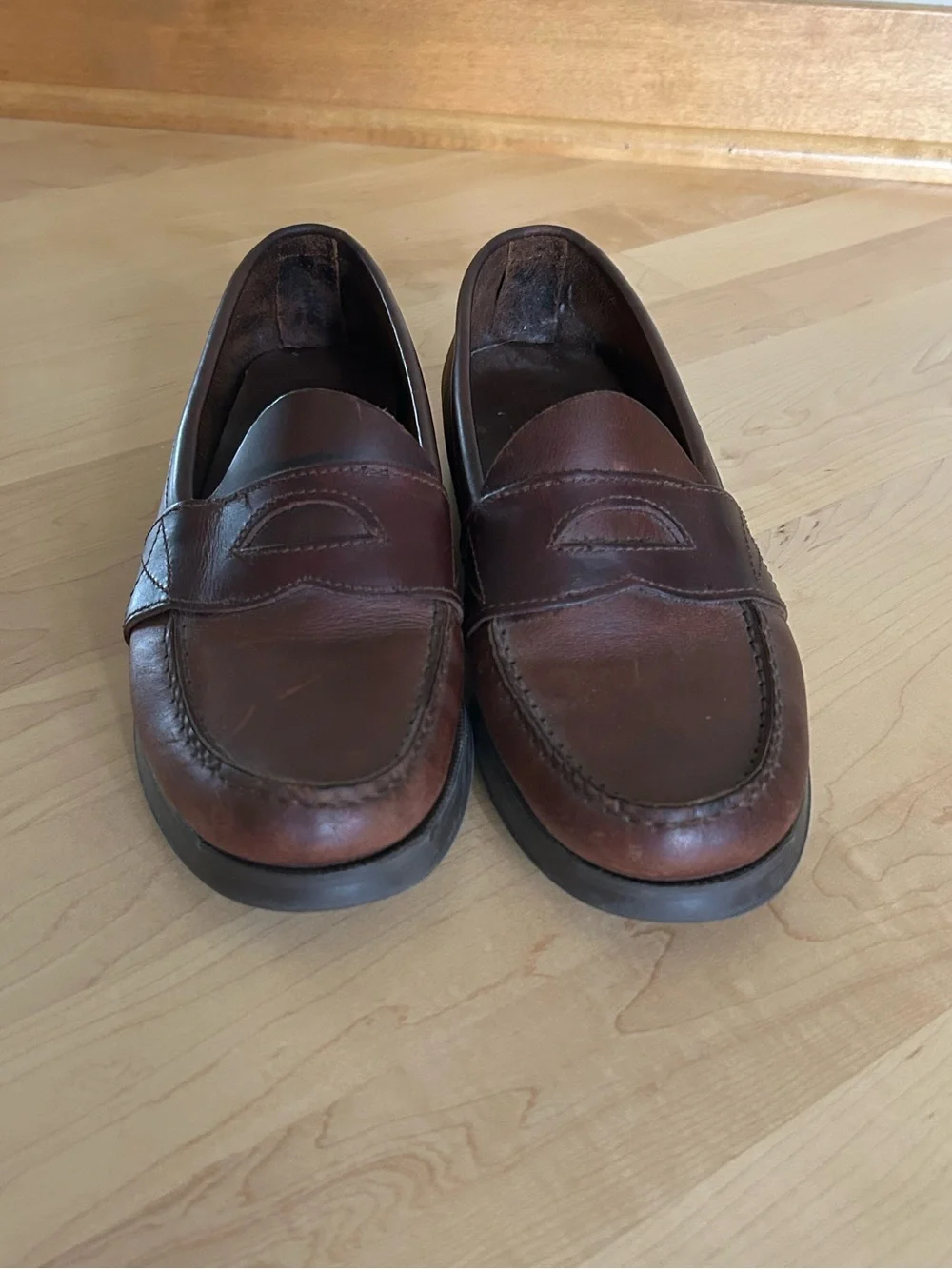 Vintage G.H. Bass Weejuns Brown Burgundy Leather Penny Loafers Women’s 9.5